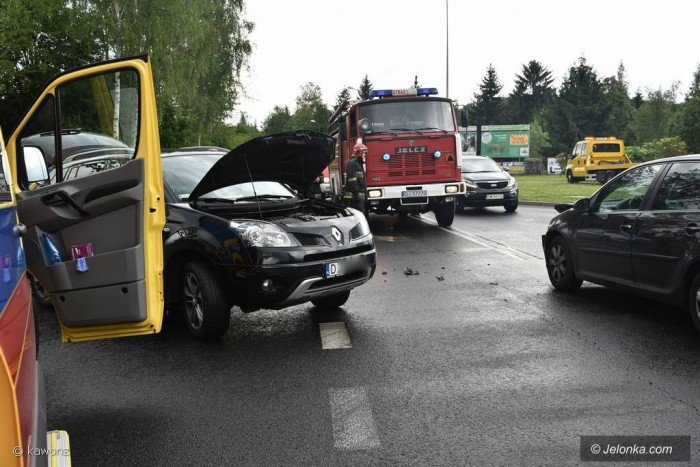 zderzenie-dwoch-aut-na-ulicy-sudeckiej-foto-69275