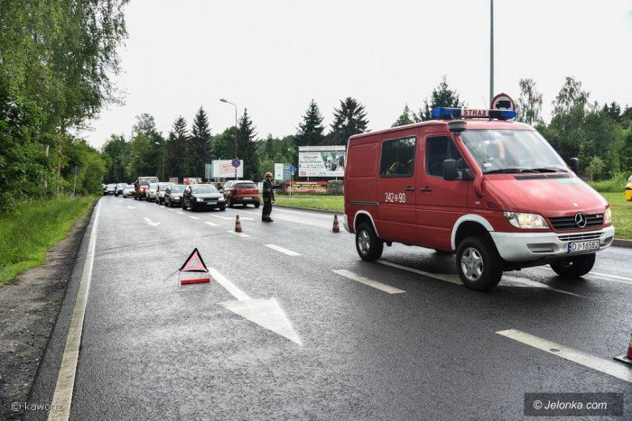 zderzenie-dwoch-aut-na-ulicy-sudeckiej-foto-69275