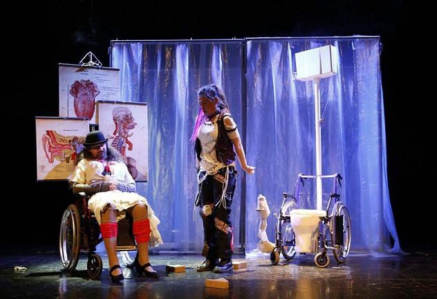 teatralna-przygoda-toperza-i-kuli-w-swiecie-sow-recenzja-69280