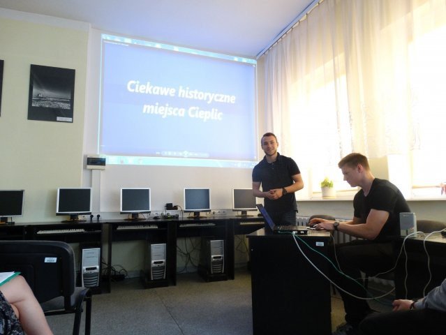 jeleniogorska-modziez-z-wiedza-o-naszej-kotlinie-foto-69293