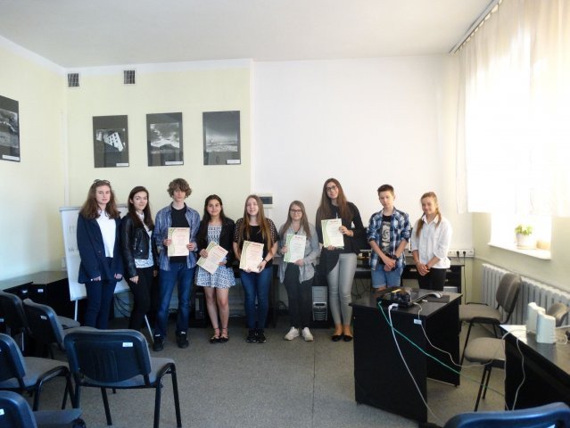jeleniogorska-modziez-z-wiedza-o-naszej-kotlinie-foto-69293