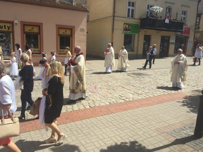 uroczysta-procesja-w-kowarach-foto-69346
