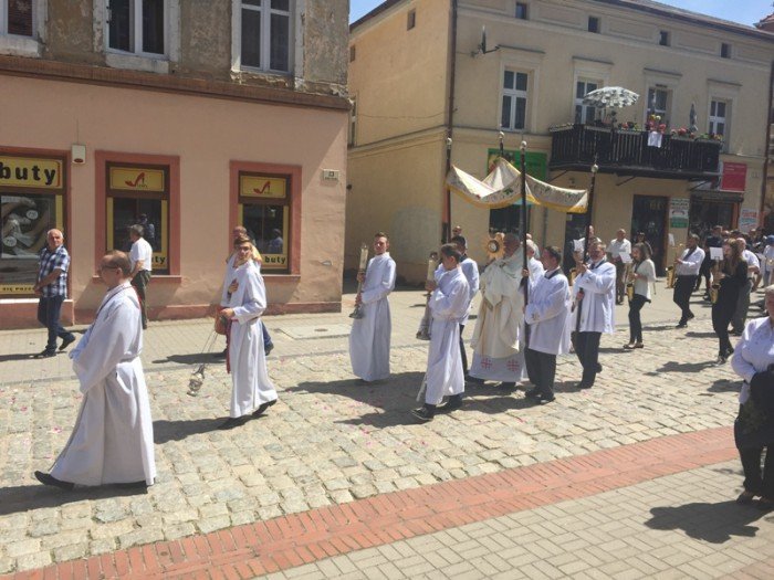 uroczysta-procesja-w-kowarach-foto-69346
