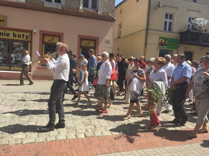 uroczysta-procesja-w-kowarach-foto-69346