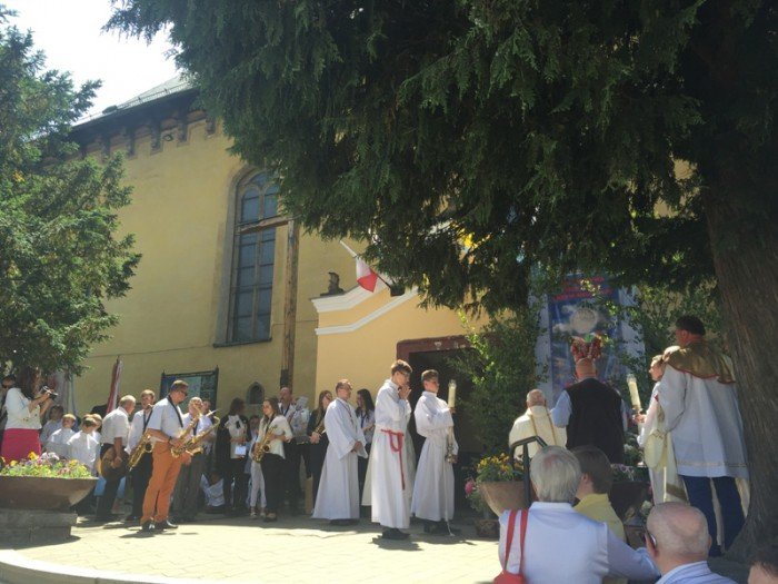 uroczysta-procesja-w-kowarach-foto-69346