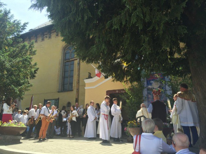 uroczysta-procesja-w-kowarach-foto-69346