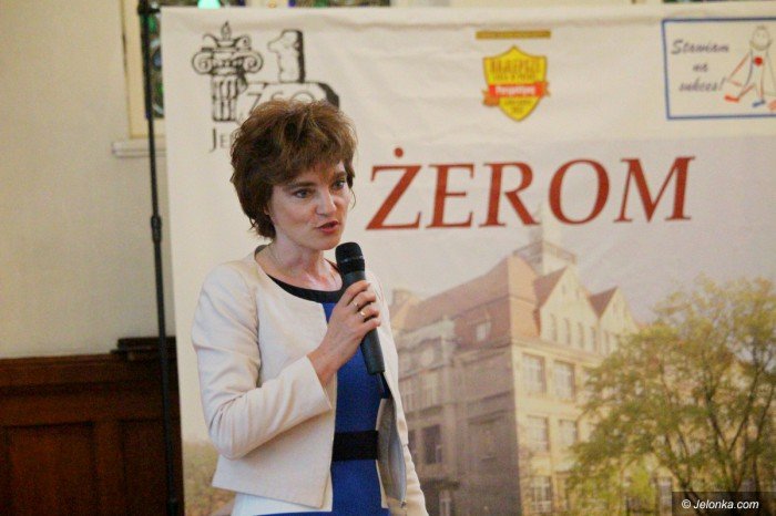 uczniowie-rozpoczeli-upragnione-wakacje-foto-69477