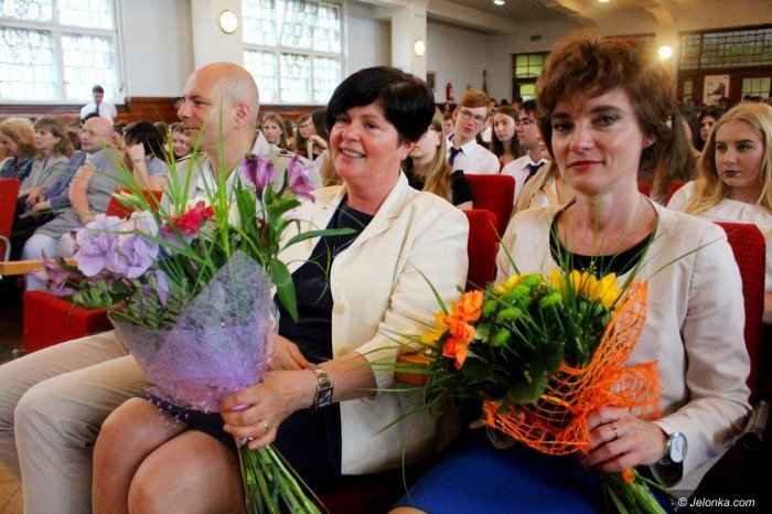 uczniowie-rozpoczeli-upragnione-wakacje-foto-69477