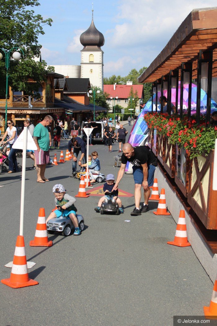 wakacje-w-karpaczu-rozpoczete-z-przytupem-foto-69497