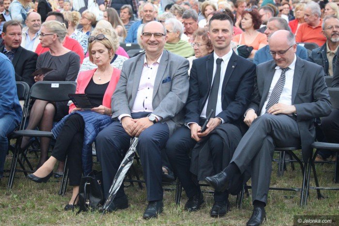 jeleniogorzanie-zachwyceni-widowiskiem-operowym-foto-69498