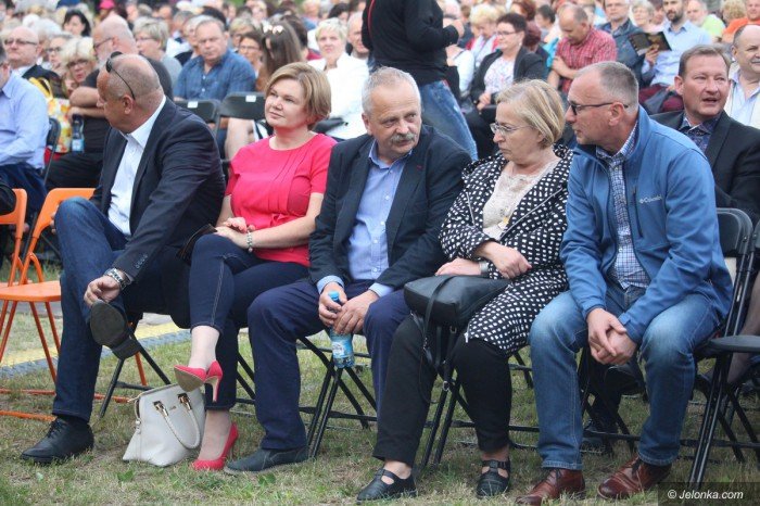 jeleniogorzanie-zachwyceni-widowiskiem-operowym-foto-69498