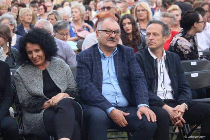 jeleniogorzanie-zachwyceni-widowiskiem-operowym-foto-69498