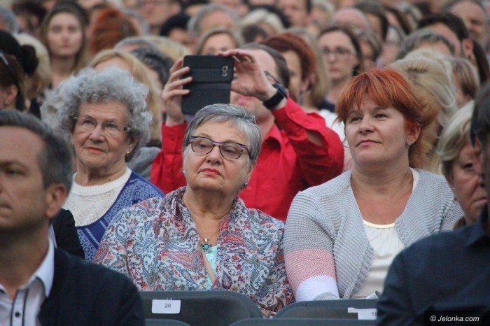 jeleniogorzanie-zachwyceni-widowiskiem-operowym-foto-69498