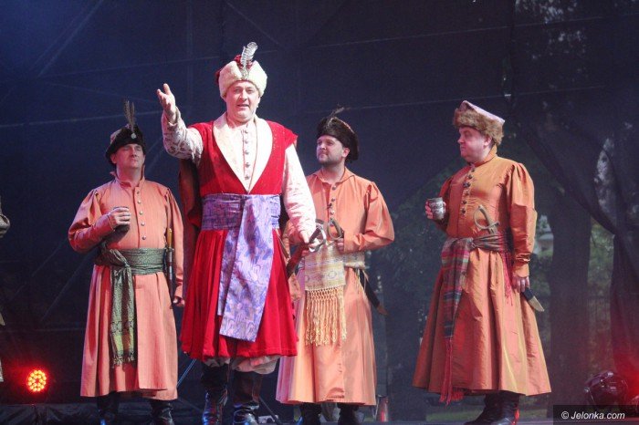 jeleniogorzanie-zachwyceni-widowiskiem-operowym-foto-69498