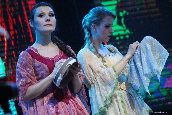 jeleniogorzanie-zachwyceni-widowiskiem-operowym-foto-69498