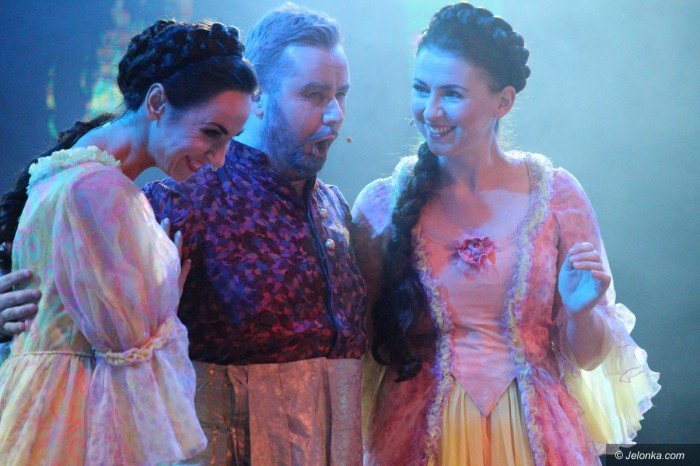 jeleniogorzanie-zachwyceni-widowiskiem-operowym-foto-69498