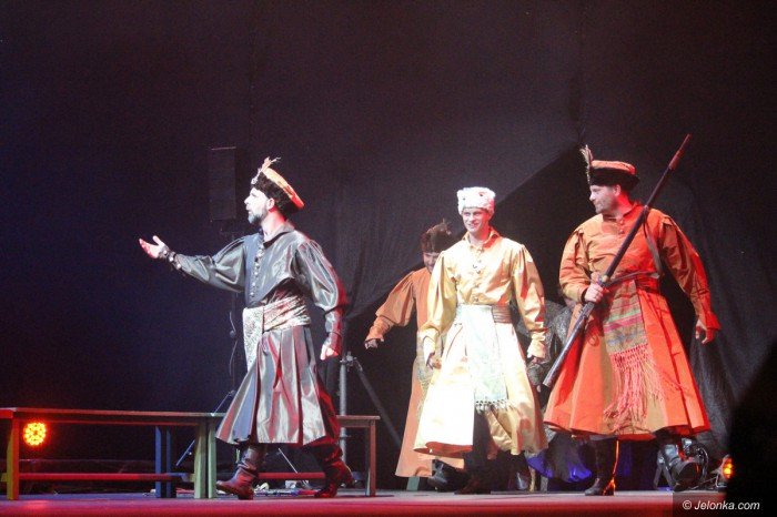 jeleniogorzanie-zachwyceni-widowiskiem-operowym-foto-69498