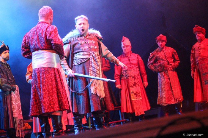jeleniogorzanie-zachwyceni-widowiskiem-operowym-foto-69498