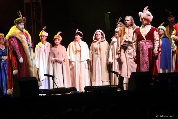 jeleniogorzanie-zachwyceni-widowiskiem-operowym-foto-69498