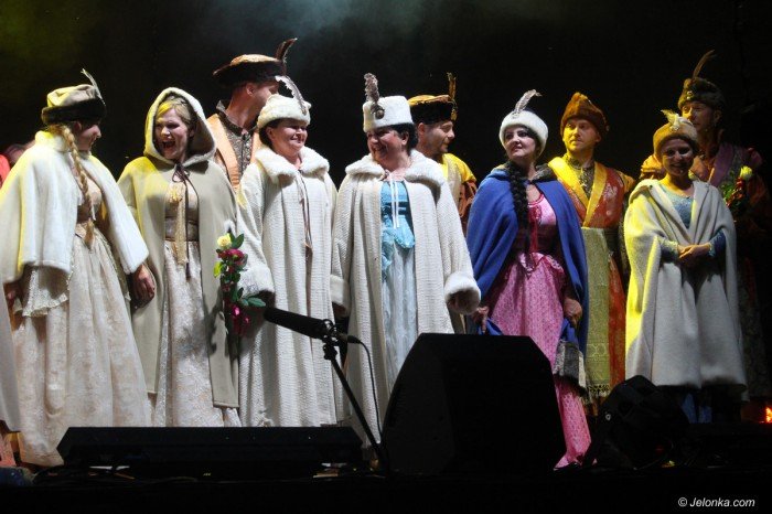jeleniogorzanie-zachwyceni-widowiskiem-operowym-foto-69498
