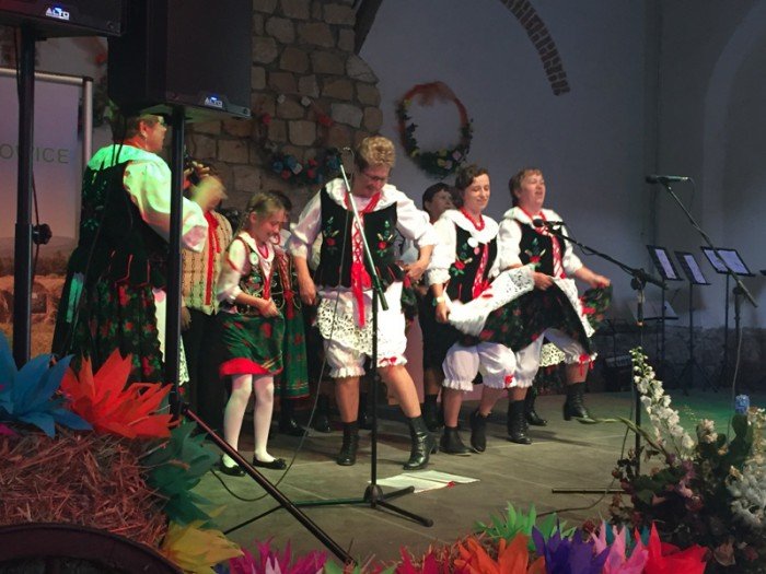 muzycznie-i-kolorowo-na-festiwalu-w-bukowcu-foto-69500