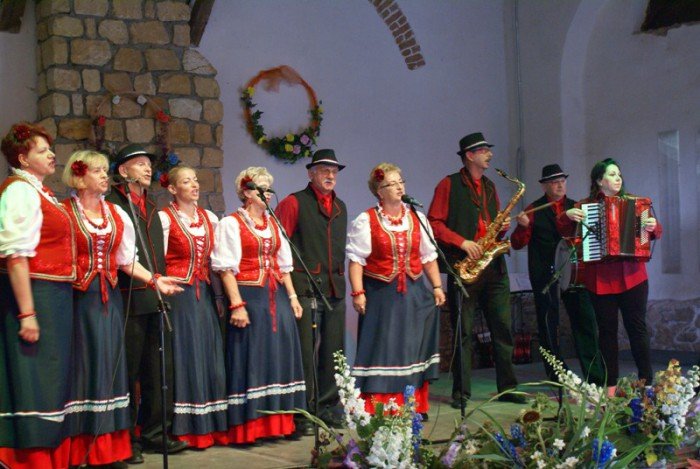 muzycznie-i-kolorowo-na-festiwalu-w-bukowcu-foto-69500