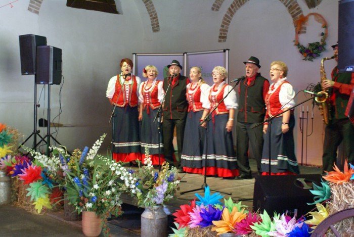 muzycznie-i-kolorowo-na-festiwalu-w-bukowcu-foto-69500