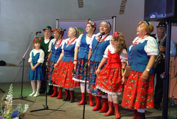 muzycznie-i-kolorowo-na-festiwalu-w-bukowcu-foto-69500