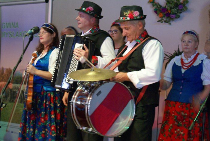 muzycznie-i-kolorowo-na-festiwalu-w-bukowcu-foto-69500