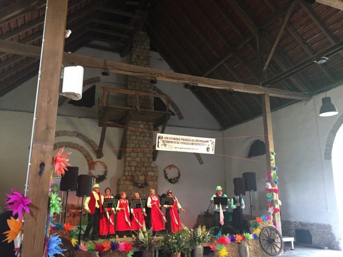 muzycznie-i-kolorowo-na-festiwalu-w-bukowcu-foto-69500