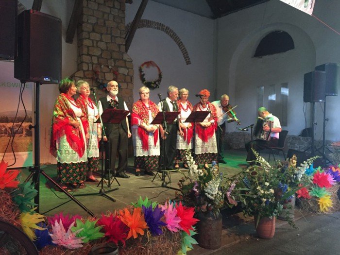 muzycznie-i-kolorowo-na-festiwalu-w-bukowcu-foto-69500