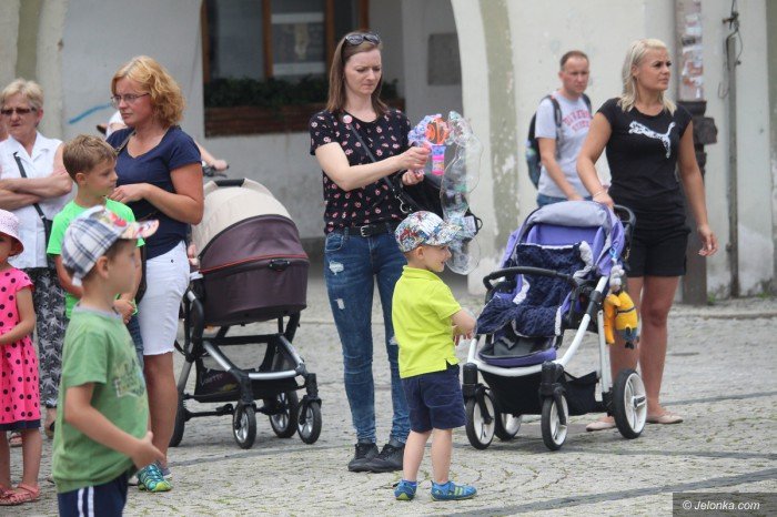 plac-ratuszowy-peen-baniek-mydlanych-foto-69506