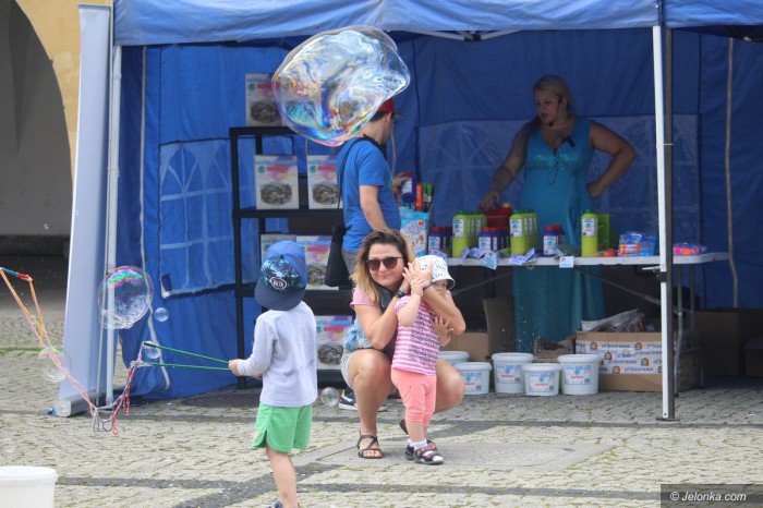 plac-ratuszowy-peen-baniek-mydlanych-foto-69506