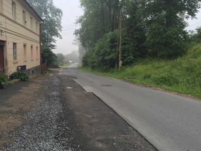 czytelniczka-co-z-droga-w-dziwiszowie-foto-69550