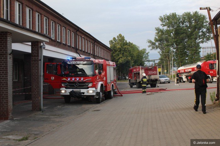 pozar-na-terenie-b-celwiskozy-foto-69659