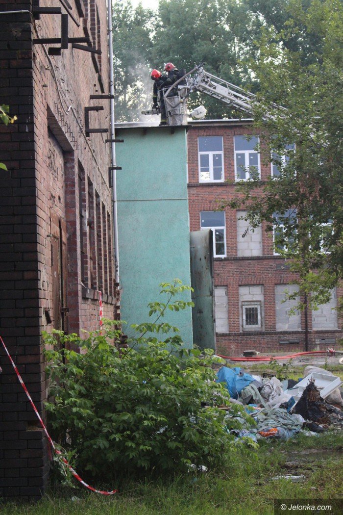 pozar-na-terenie-b-celwiskozy-foto-69659