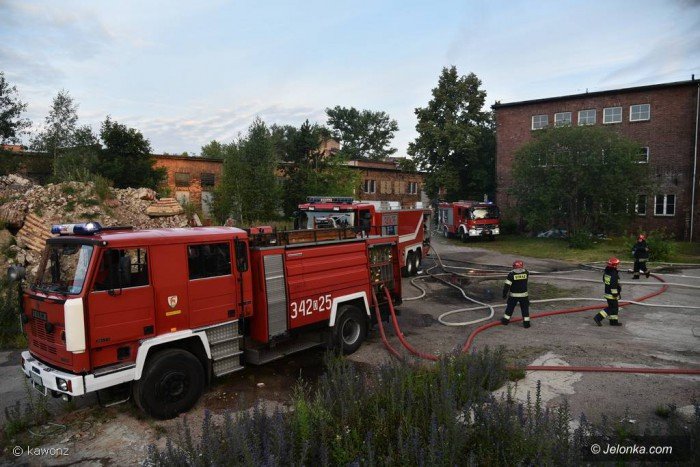 pozar-na-terenie-b-celwiskozy-foto-69659