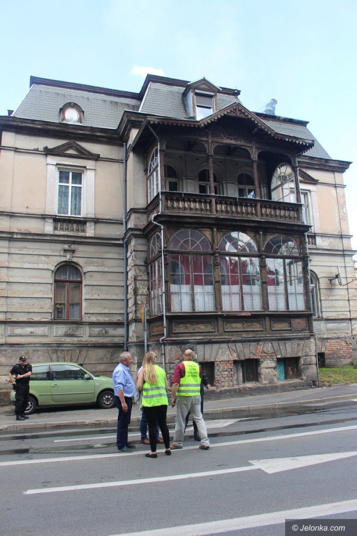 pozar-na-poddaszu-w-centrum-miasta-foto-69686