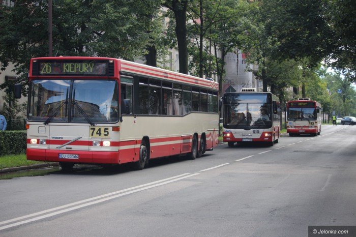 pozar-na-poddaszu-w-centrum-miasta-foto-69686