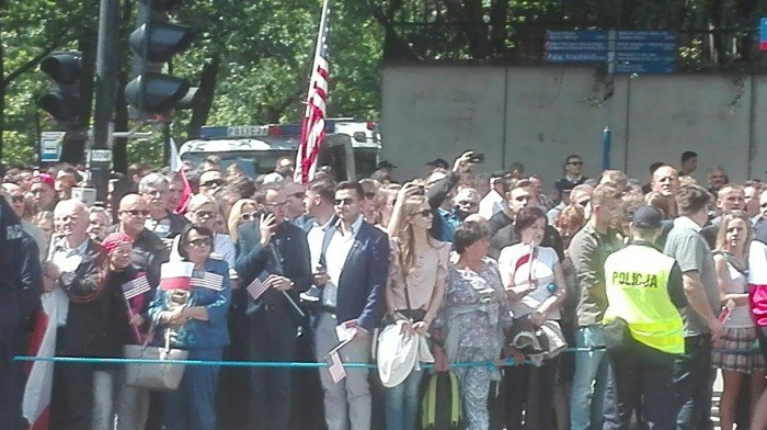 jeleniogorzanie-uczestniczyli-w-wizycie-prezydenta-usa-foto-69702