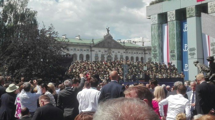 jeleniogorzanie-uczestniczyli-w-wizycie-prezydenta-usa-foto-69702