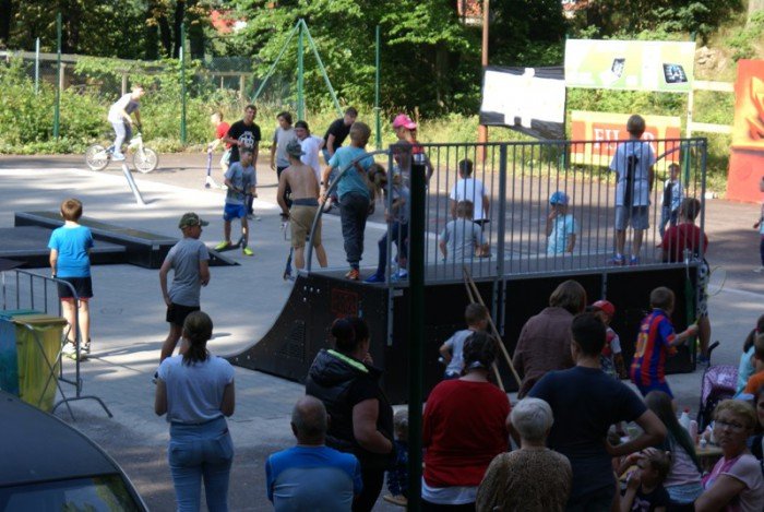 skatepark-w-kowarach-oficjalnie-otwarty-foto-69709