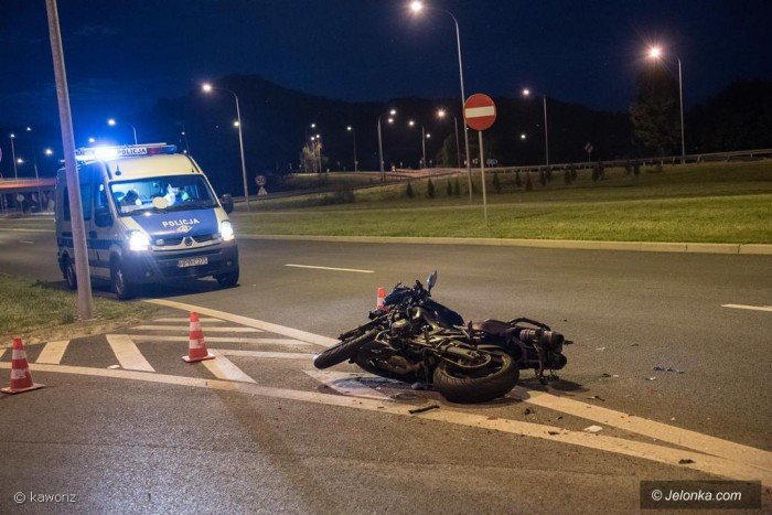 motocyklista-zderzy-sie-z-autem-osobowym-foto-69725