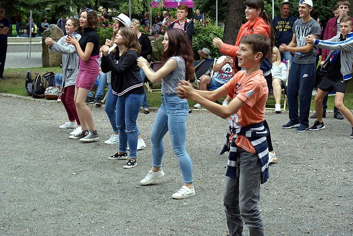 parkowanie-pod-lipa-gry-i-turnieje-foto-69827