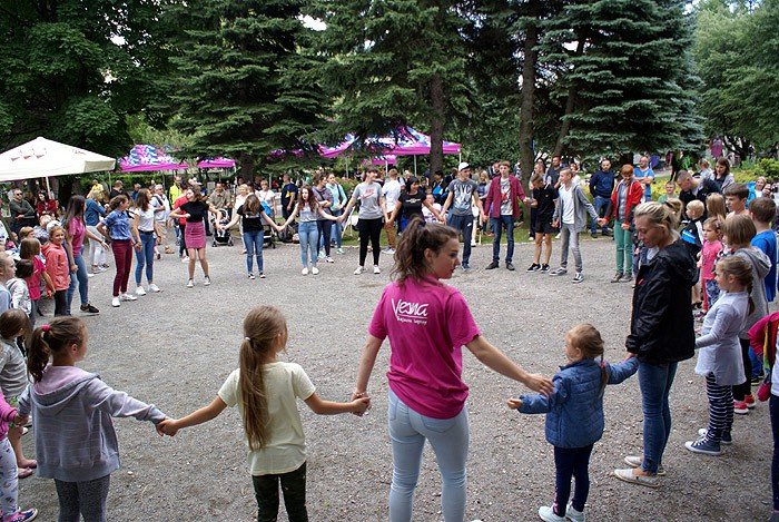 parkowanie-pod-lipa-gry-i-turnieje-foto-69827