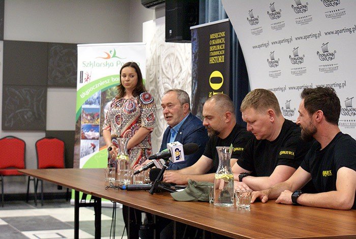 trwaja-poszukiwania-ukrytych-ciezarowek-foto-69842