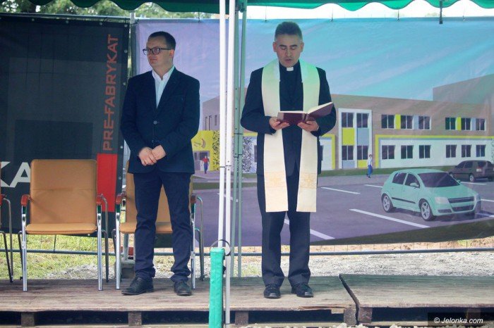 budowa-szkoy-oficjalnie-rozpoczeta-foto-69857