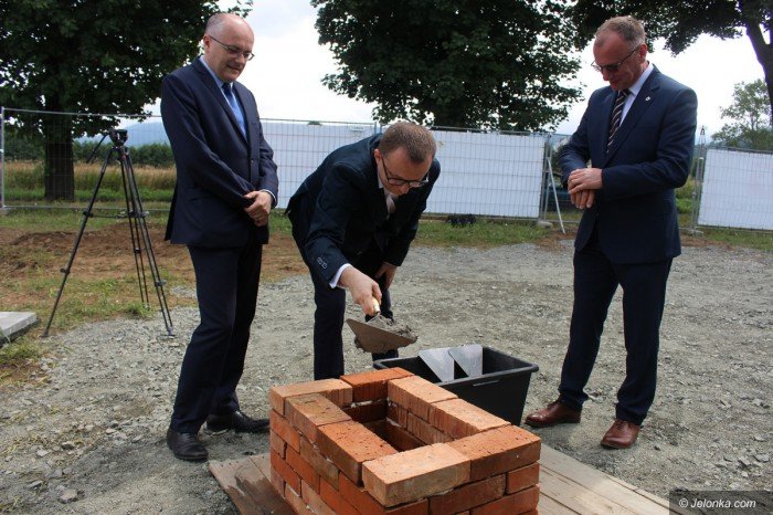 budowa-szkoy-oficjalnie-rozpoczeta-foto-69857
