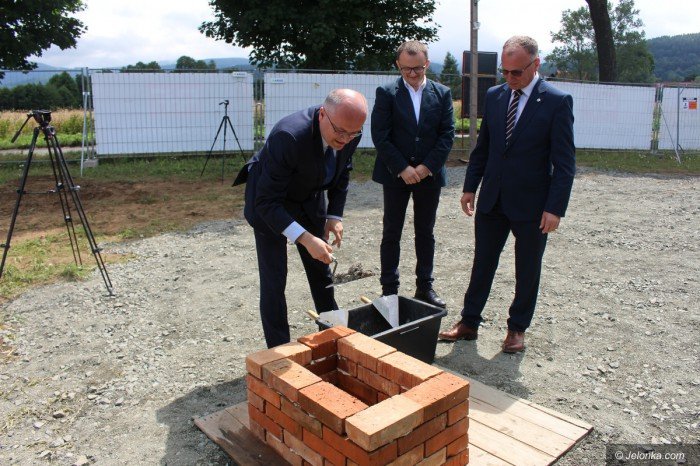 budowa-szkoy-oficjalnie-rozpoczeta-foto-69857