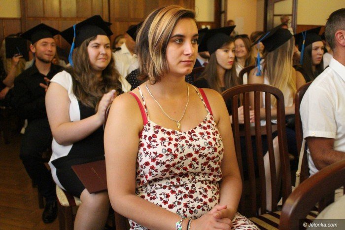 studenci-odebrali-dyplomy-foto-69896
